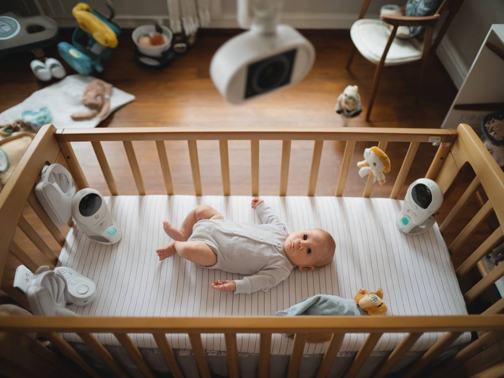 les babyphones vidéo : comparatif des solutions de surveillance pour la chambre de bébé